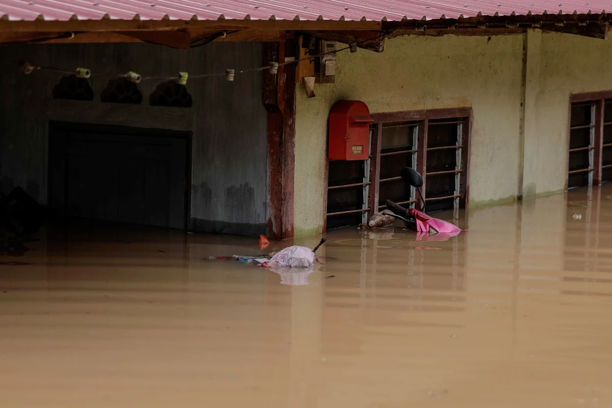 JOHOR TERUS DITENGGELAMI BANJIR MAKIN BURUK