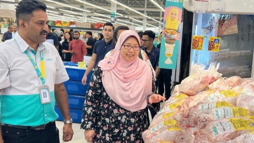 Jualan-Rahmah-Bantu-Ringankan-Kos-Sara-Hidup-Rakyat-02
