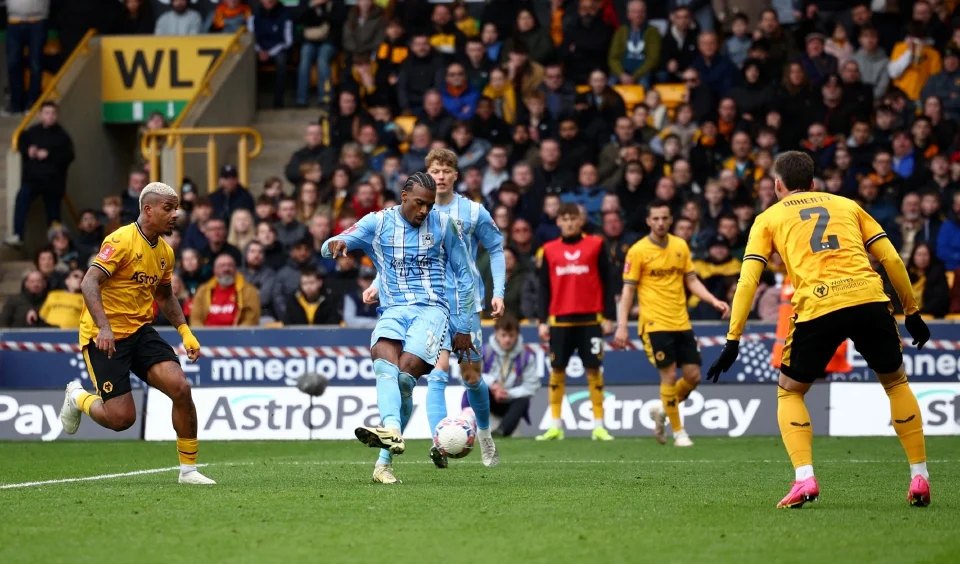 SOCCER-ENGLAND-WLV-CVC_REPvORT_1710600164
