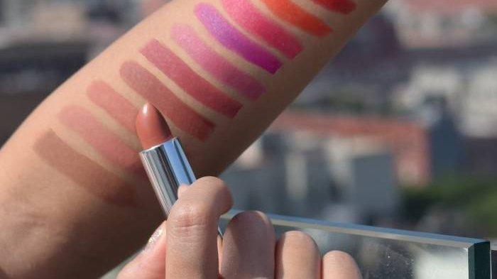 lipstik-pada-tangan