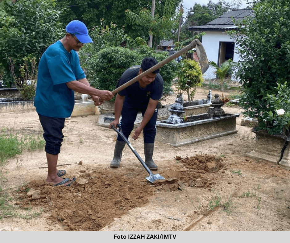 PROSES GALI KUBUR SUKAR BILA TIBA MUSIM TENGKUJUH