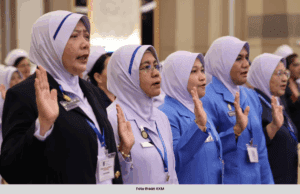 KERAJAAN TETAP WAKTU KERJA SYIF 42 JAM UNTUK PETUGAS KESIHATAN