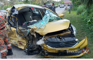 PEMANDU MYVI MAUT, KERETA BERTEMBUNG KENDERAAN JPJ DI TANAH MERAH