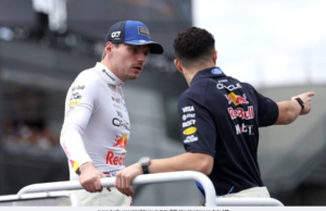VERSTAPPEN SERTAI MERCEDES