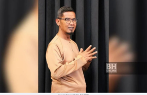 MAMAT EXISTS GEMBIRA BERAYA BERSAMA TIGA ANAK TAHUN INI