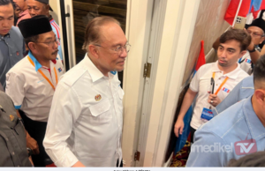 ANWAR BERI PERINGATAN TEGAS PIMPINAN PKR, JANGAN LEKA ISU DALAMAN
