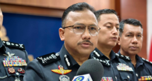 POLIS BUKA KERTAS SIASATAN KES INDIVIDU PERLEKEH, PERBODOH ANGGOTA POLIS