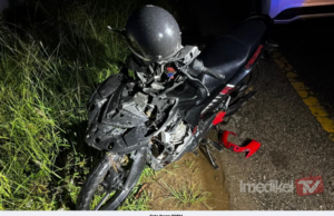PEMANDU LORI MAUT DIREMPUH MOTOSIKAL KETIKA MELINTAS JALAN
