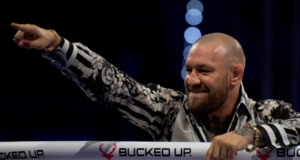 MCGREGOR HAMPIR METERAI PERTARUNGAN EPIK UFC