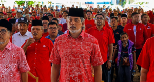 RUMAH BANGSA JALIN KERJASAMA PARTI MELAYU PERTAHAN ’GARIS MERAH’ – KHAIRY
