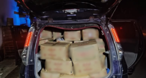 DUA LELAKI DITAHAN BAWA LEBIH SATU TAN MINYAK MASAK BERSUBSIDI