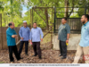 11 LEMBU ‘DICEKUP’ BERKELIARAN, EXCO KELANTAN INGATKAN PENTERNAK JANGAN AMBIL MUDAH KESELAMATAN JALAN RAYA