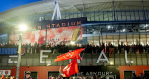 ARSENAL BAKAL ANGKAT PIALA DI PALACE AHAD INI