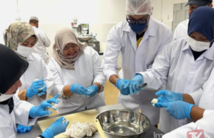24 KUMPULAN SASAR TIMBA ILMU PROSES PRODUK SURIMI DAN OTOSHIMI