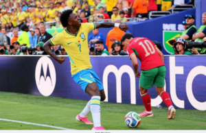 VINICIUS SELAMATKAN MARUAH SELECAO