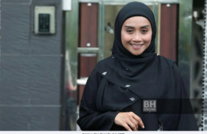 WAN SHARMILA LANCAR NASKHAH BUKU SULUNG