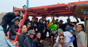 22 PENYELAM BERJAYA PINDAHKAN 100 KILOGRAM PUKAT HANTU DI PERAIRAN TIOMAN