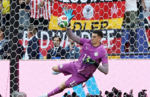 ANALISIS VIDEO JADI KUNCI GILL HALANG DUA PENALTI JERMAN