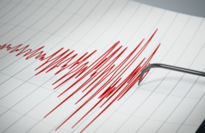 GEMPA BUMI 6.5 SKALA RICHTER LANDA SELATAN FILIPINA