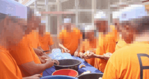 250 PROSPEK PENJARA PENOR GOTONG-ROYONG MASAK TIGA KAWAH BUBUR ASYURA