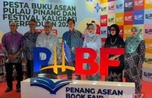 RAKYAT MALAYSIA KINI BACA 24 BUKU SETAHUN TERMASUK FIZIKAL DAN DIGITAL
