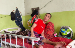 DUA BERANAK TERLANTAR, HANYA DOA AYAH JADI PENGUAT SEMANGAT ANAK
