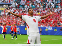DUA GOL BELLINGHAM HANCURKAN NORWAY