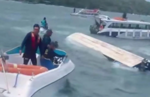 15 MAUT BOT PELANCONG TERBALIK DI VIETNAM