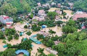BANJIR BANGLADESH: 44 MAUT, SEJUTA PENDUDUK TERJEJAS