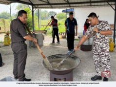 EMPAT KAWAH BUBUR ASYURA SATUKAN WARGA PENJARA PENOR