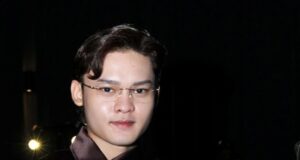 ZAKI YAMANI NAFI HUBUNGAN TIDAK MESRA DENGAN HUSSAIN