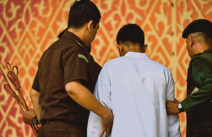 CIUM DI TIKTOK, PASANGAN KEKASIH DI ACEH DISEBAT 21 KALI