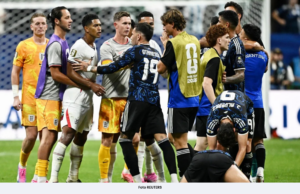 BELLINGHAM HILANG SABAR, TAMPAR PEMAIN ARGENTINA