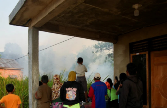 LEBIH 107,000 HEKTAR HUTAN, TANAH TERJEJAS AKIBAT KEBAKARAN DI INDONESIA