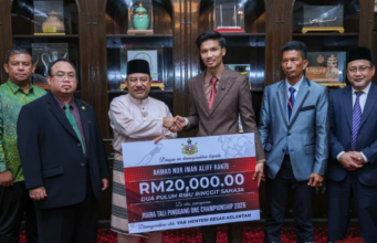 RM20,000 IRINGI KEJAYAAN ALIF RAKIB, JUARA DUNIA INTERIM MUAY THAI