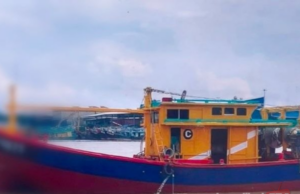 PPM WILAYAH TIGA TAHAN BOT NELAYAN BERSAMA EMPAT AWAK-AWAK WARGA ASING