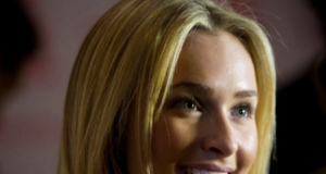 HAYDEN PANETTIERE DITEMUKAN DALAM KEADAAN JANTUNG TERHENTI