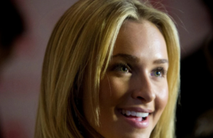 HAYDEN PANETTIERE DITEMUKAN DALAM KEADAAN JANTUNG TERHENTI