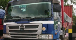 LORI TIPPER MUATAN PASIR LEBIH HAD DISITA JPJ KULIM