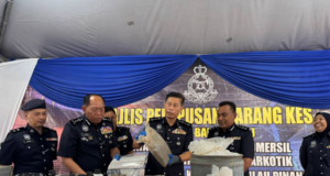 POLIS PULAU PINANG LUPUS BARANG KES BERNILAI RM13.5 JUTA