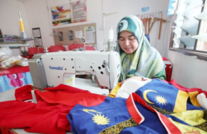 SEDIA BAJU, TANJAK JALUR GEMILANG SAMBUT MERDEKA