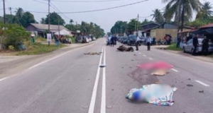 MOTOSIKAL BERTEMBUNG LORI, DUA MAUT