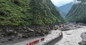 TUJUH MAUT, 554 HILANG SELEPAS TANAH RUNTUH DI PELABUHAN SEMPADAN TIBET, CHINA
