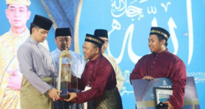 UIAM KAMPUS KUANTAN MUNCUL JUARA KALI KEDUA PERARAKAN SAMBUTAN MAULIDUR RASUL PERINGKAT NEGERI PAHANG