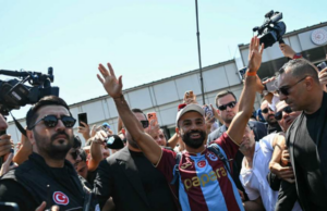 CARRAGHER TERKEJUT SALAH PILIH LIGA TURKIYE