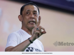 ADA BENDA TERBELENGGU DALAM DIRI ZII JIA – MISBUN