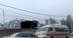 AMBULANS HILANG KAWALAN, LANGGAR DUA KENDERAAN