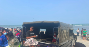JASAD TERAKHIR REMAJA LEMAS MANDI DI PANTAI TANJUNG LOMPAT DIJUMPAI
