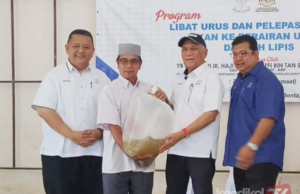 13 PENTERNAK IKAN SANGKAR DI LIPIS TERIMA BANTUAN RM105,000