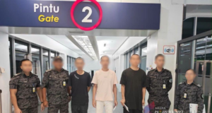EMPAT WARGA ASING DIHANTAR PULANG KE NEGARA ASAL, DIKENAKAN SENARAI HITAM